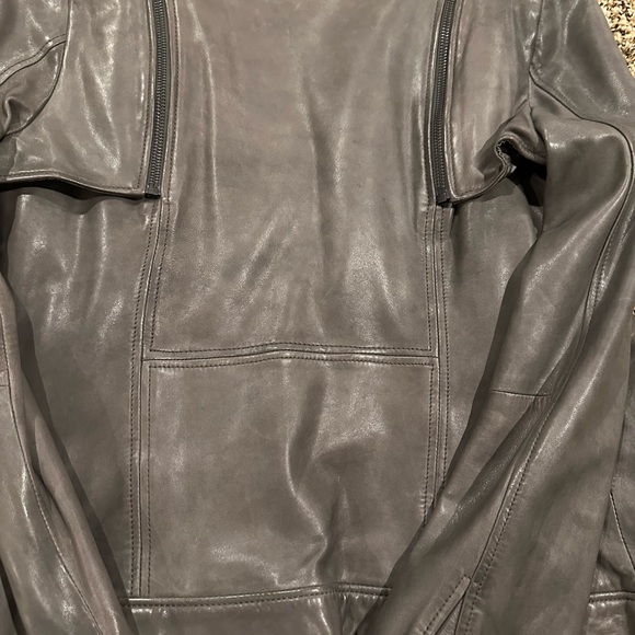 Desa Gray Leather Biker Jacket Vest – Convertible Moto Style - Picture 12 of 12